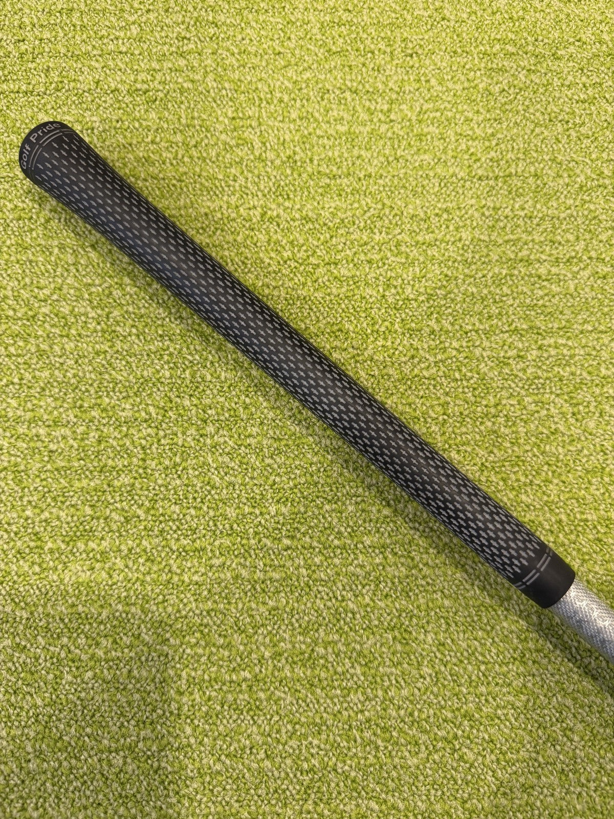 Mitsubishi Tensei Av Raw Blue 65R Regular 42.25" Wood Shaft Titleist