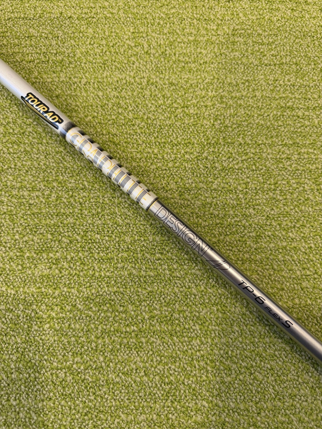 Graphite Design Tour Ad TP 6S Stiff Titleist Driver Shaft 44"