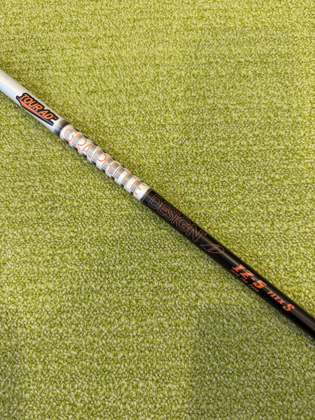 Graphite Design Tour AD IZ 5S Stiff Driver Shaft Titleist 44"