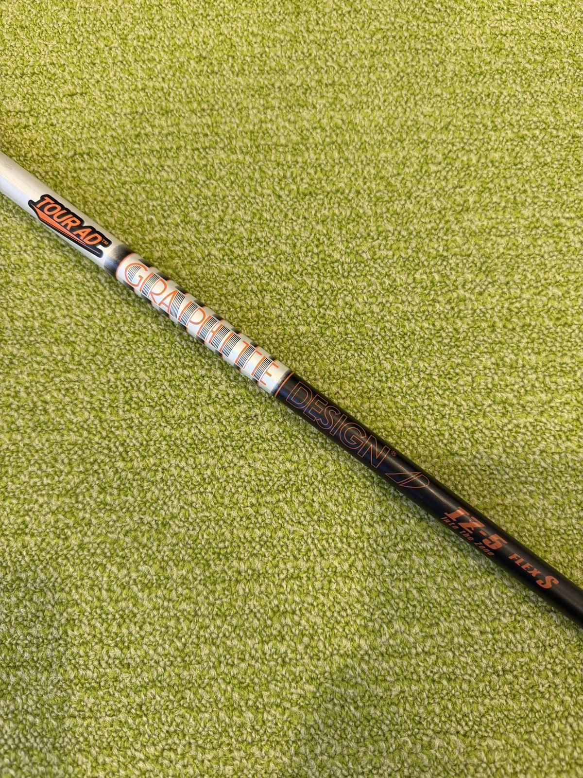 Graphite Design Tour AD IZ 5S Stiff Driver Shaft 44" Titleist