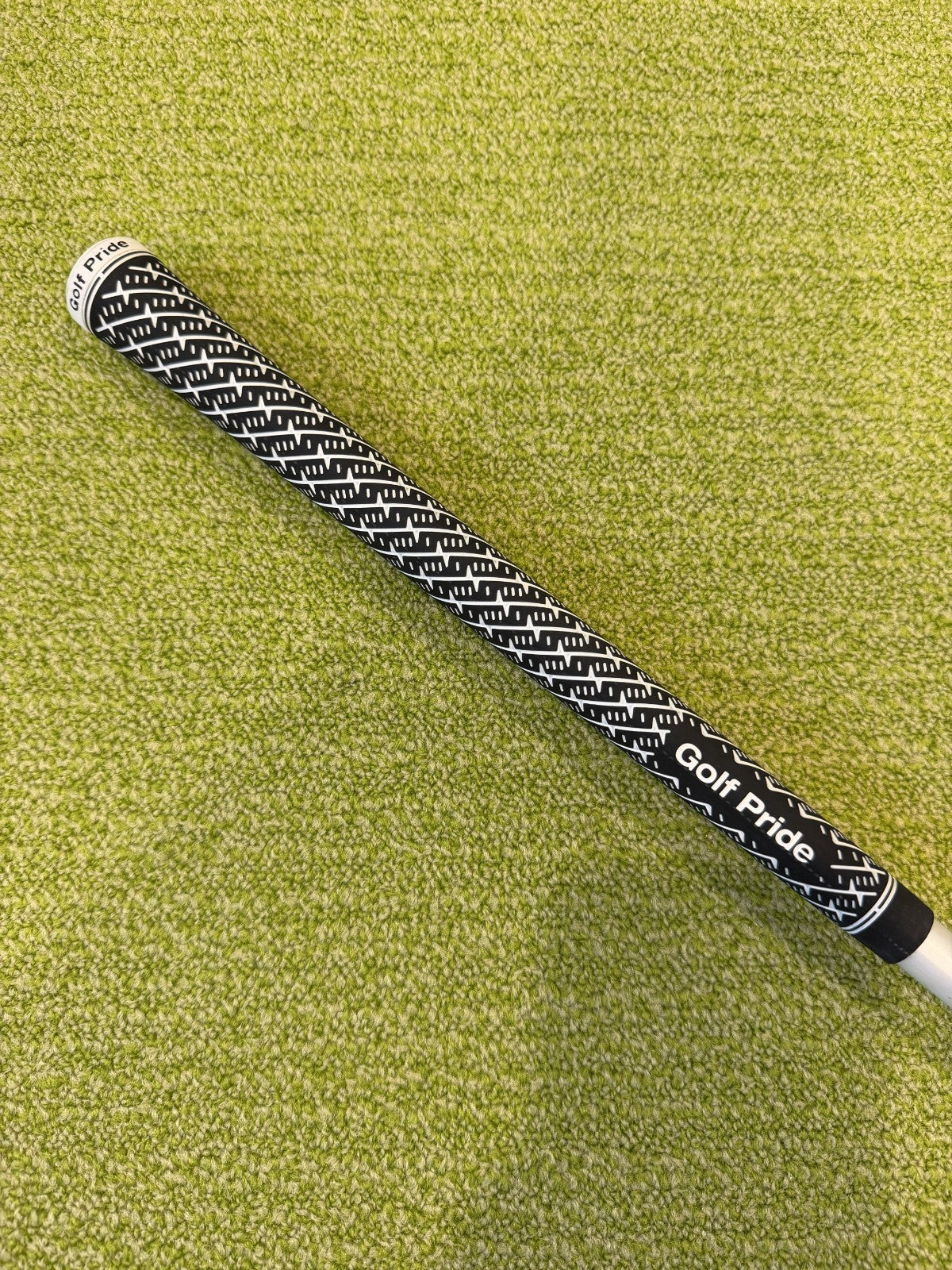 Graphite Design Tour AD IZ 6S Stiff Driver Shaft Titleist 44"