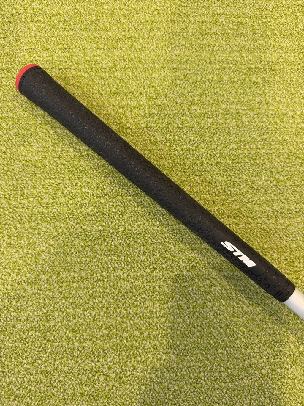 Graphite Design Tour AD IZ 6S Stiff Driver Shaft Titleist 44"